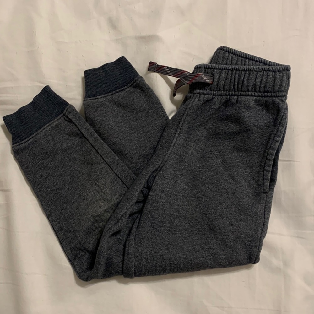 LIKE NEW Gray Joggers Cat & Jack Sz 4/5 (XS)